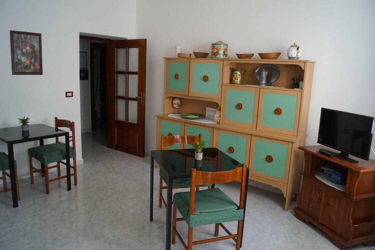 Bed And Breakfast Hibiscus Alghero Exterior photo